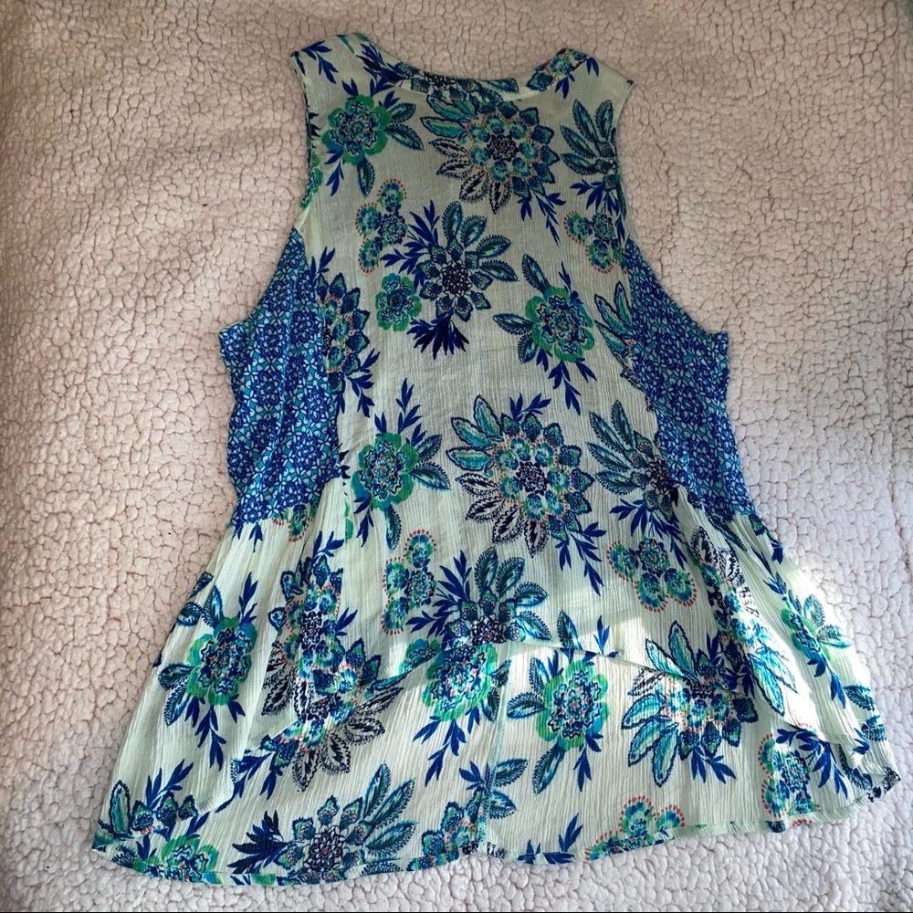 Button Back Floral Tank Top